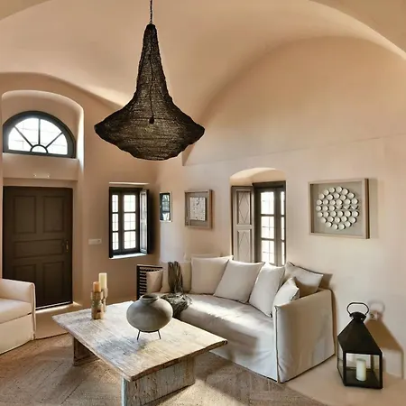 Traditional Santorini - 3 Bedroom - Private Terrace And Outdoor Jacuzzi - * Oia (Santorini)