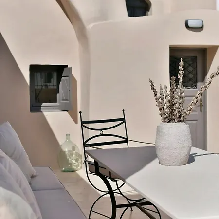 Traditional Santorini - 3 Bedroom - Private Terrace And Outdoor Jacuzzi - Villa Oia (Santorini)