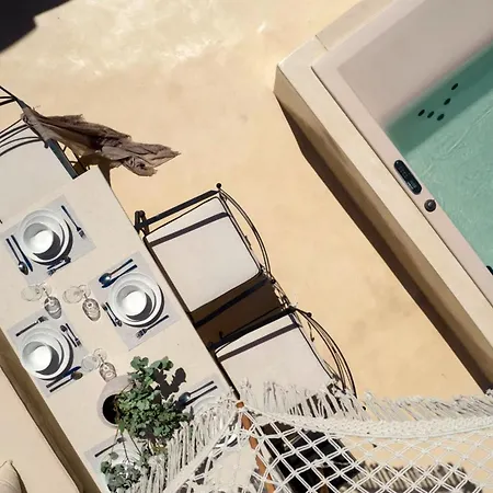Traditional Santorini - 3 Bedroom - Private Terrace And Outdoor Jacuzzi - Βίλα Οία