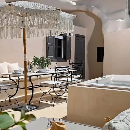 Βίλα Traditional Santorini - 3 Bedroom - Private Terrace And Outdoor Jacuzzi - Οία
