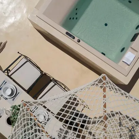 Βίλα Traditional Santorini - 3 Bedroom - Private Terrace And Outdoor Jacuzzi - Οία